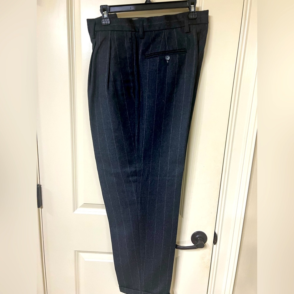 NEW GAP men’s flannel gray chalk stripe slacks